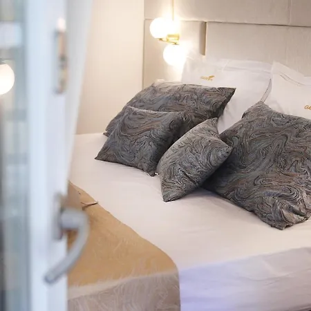 Garden Luxury Affittacamere 4*