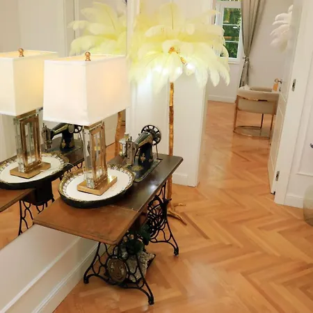 Гостьовий будинок Garden Luxury 4*