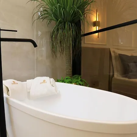 Garden Luxury Гостьовий будинок Спліт