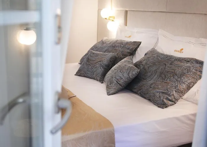 Garden Luxury Pensionat 4*