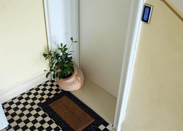 Pensionat Garden Luxury Split