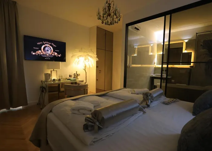 Pensionat Garden Luxury 4*